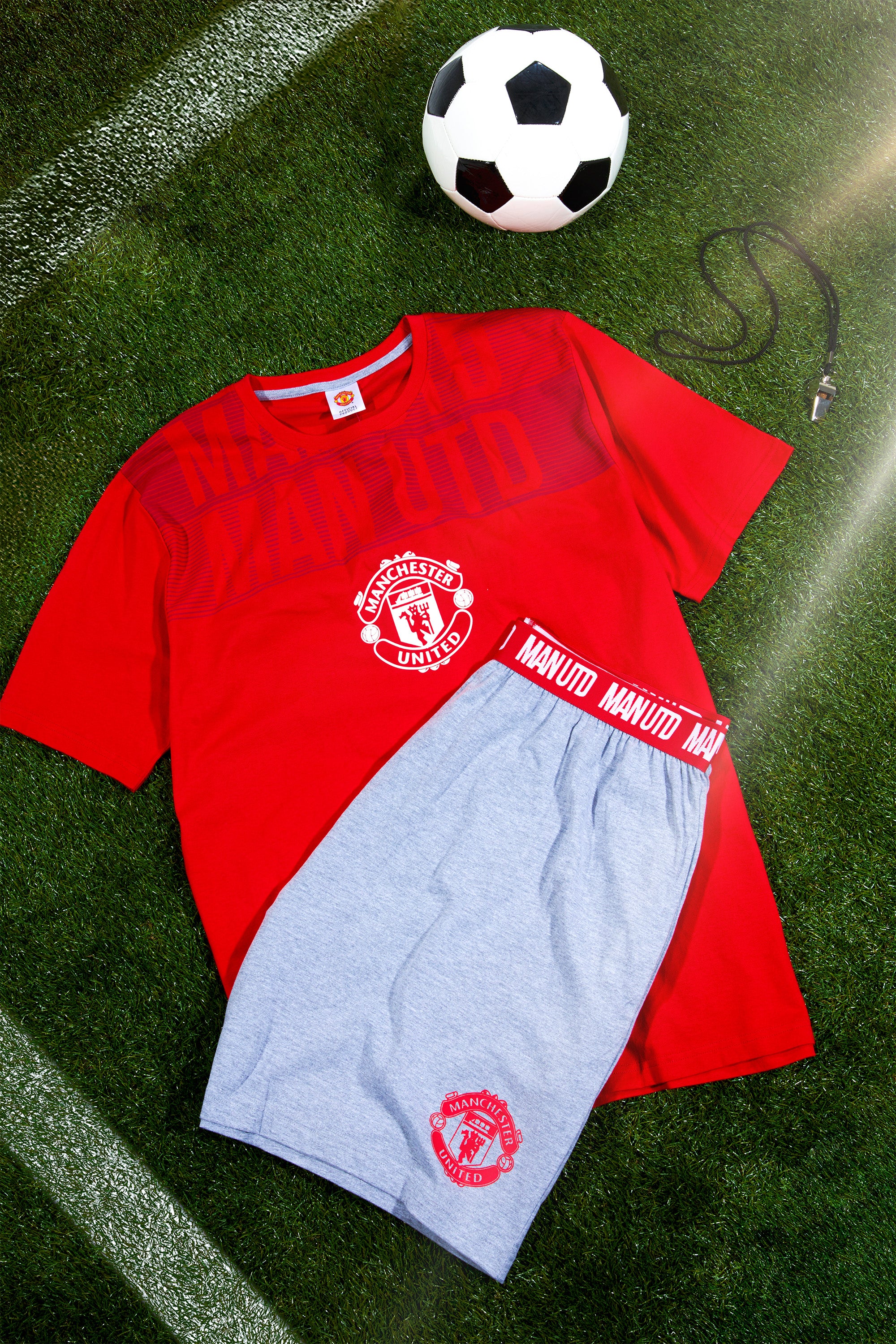 Manchester United F.C. Mens Short Pyjamas Set, Breathable 2 Piece Lounge Wear - Man United Gifts for Men - Get Trend
