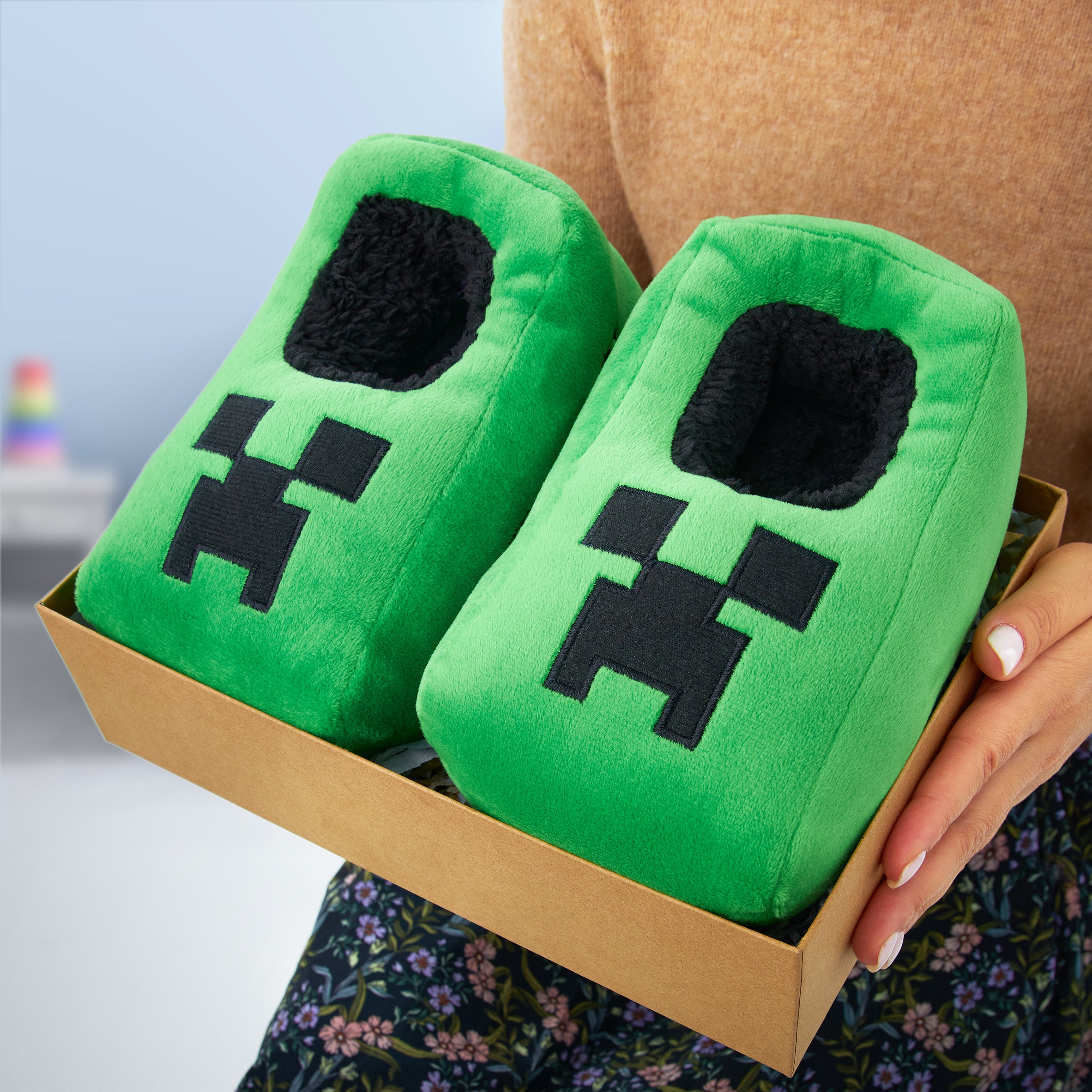 Minecraft Boys Slippers, Cosy Creeper Indoor House Shoes - Gamer Gifts for Boys - Get Trend