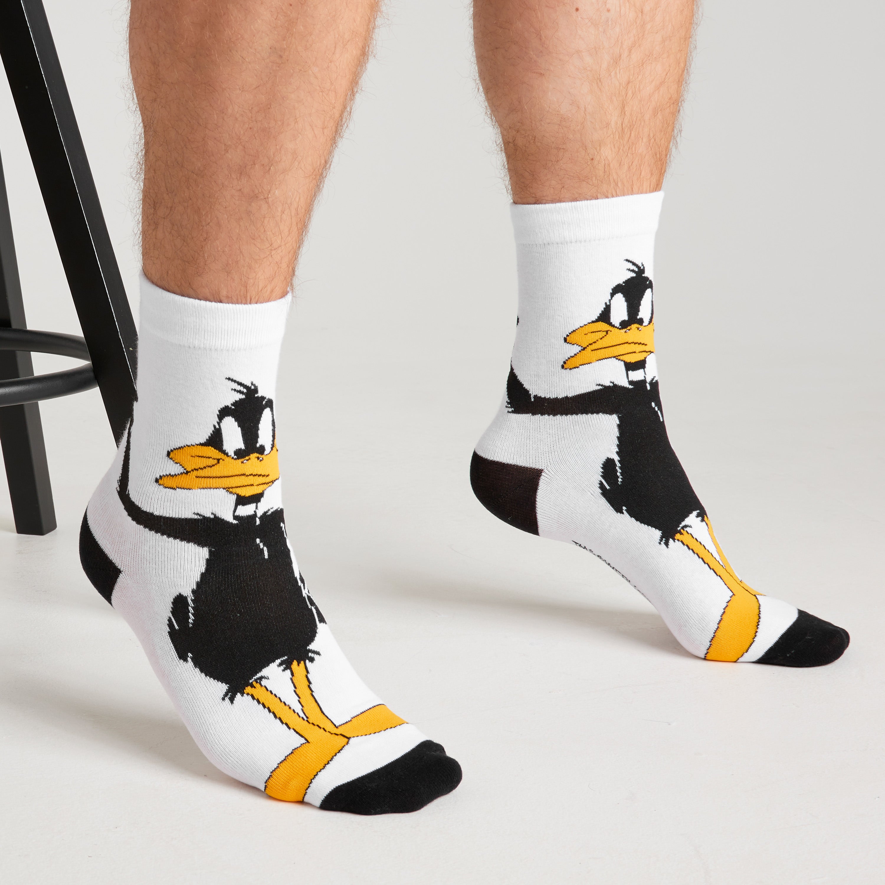 LOONEY TUNES Mens Socks - Pack of 5 Crew Socks for Men -White/Multi - Get Trend