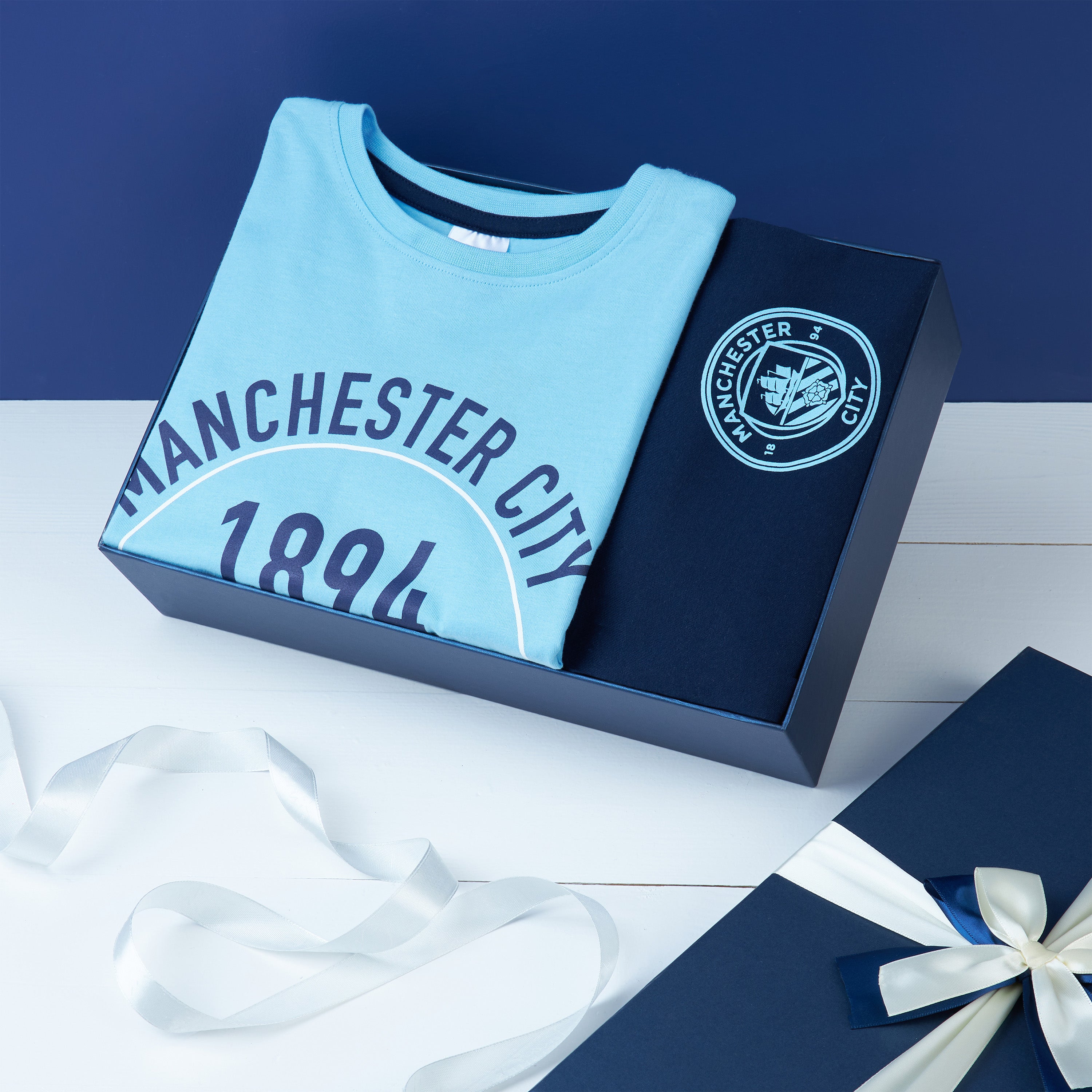 Manchester City F.C.  Boys Pyjama Set, T-Shirt & Shorts Nightwear for Boys - Get Trend