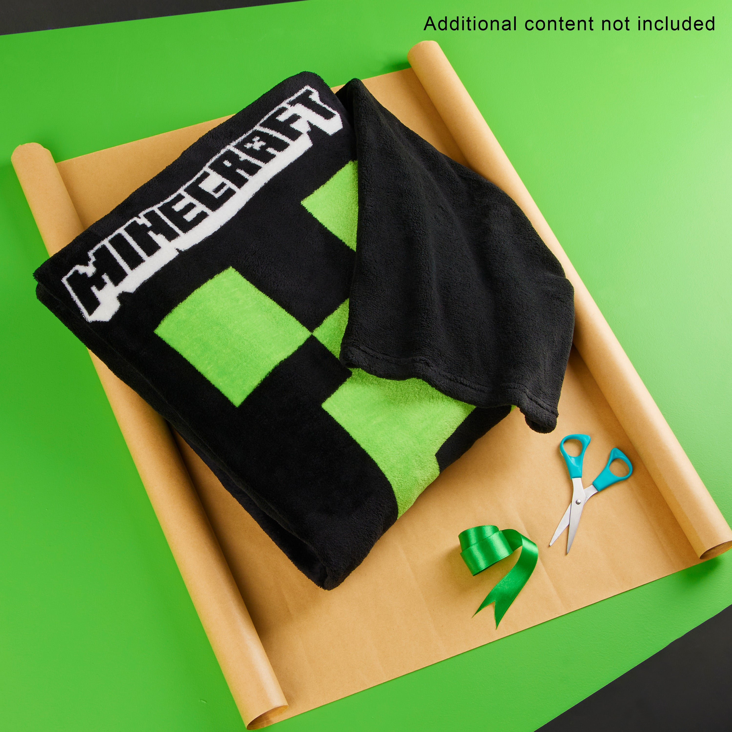 Minecraft Wearable Blanket for Kids and Teenagers - Black - Get Trend