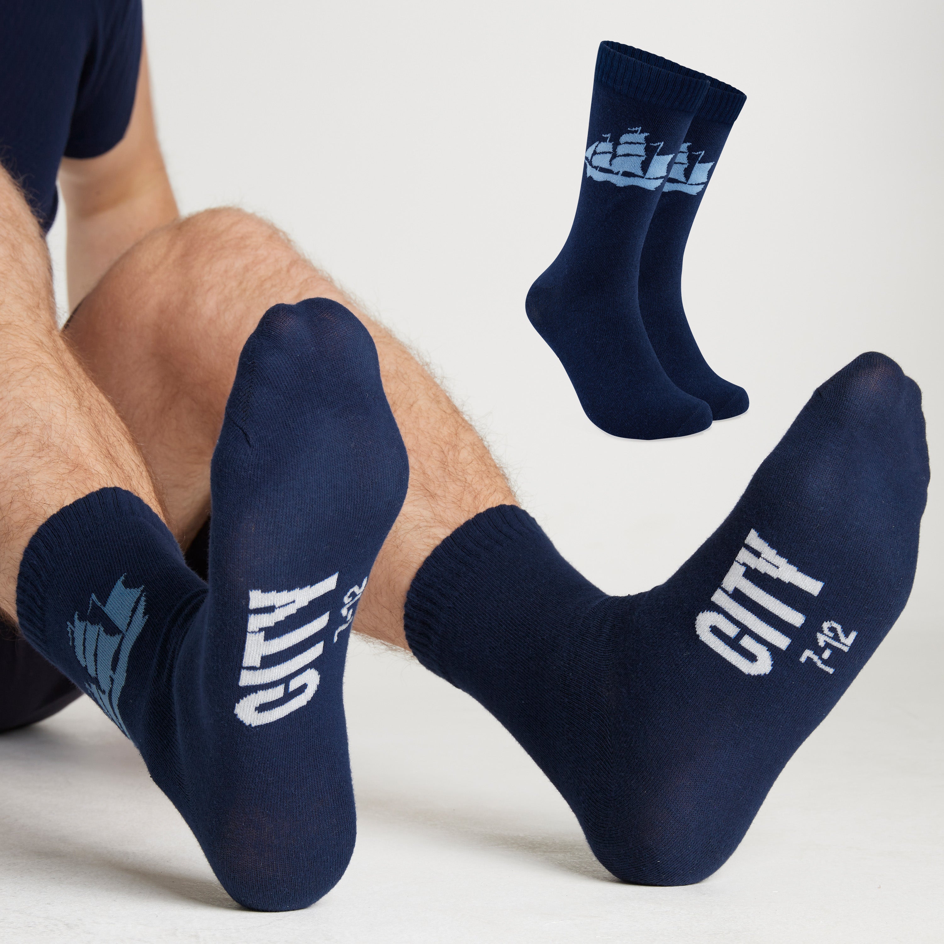 MANCHESTER CITY FC Mens Socks - Pack of 5 Crew Socks for Men Teenagers - Get Trend