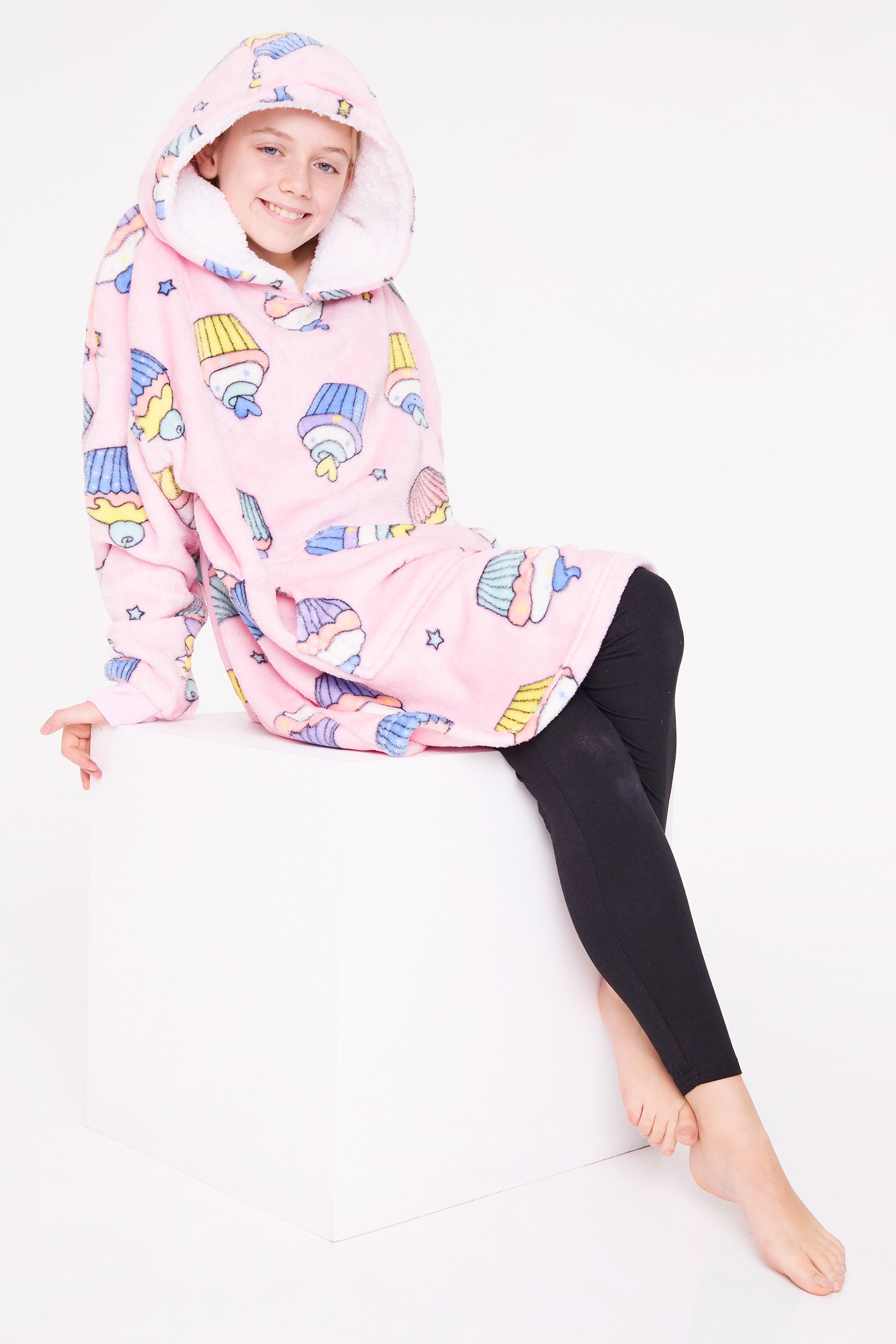 CityComfort Girls Oversized Blanket Hoodie Kids - Cupcake - Get Trend