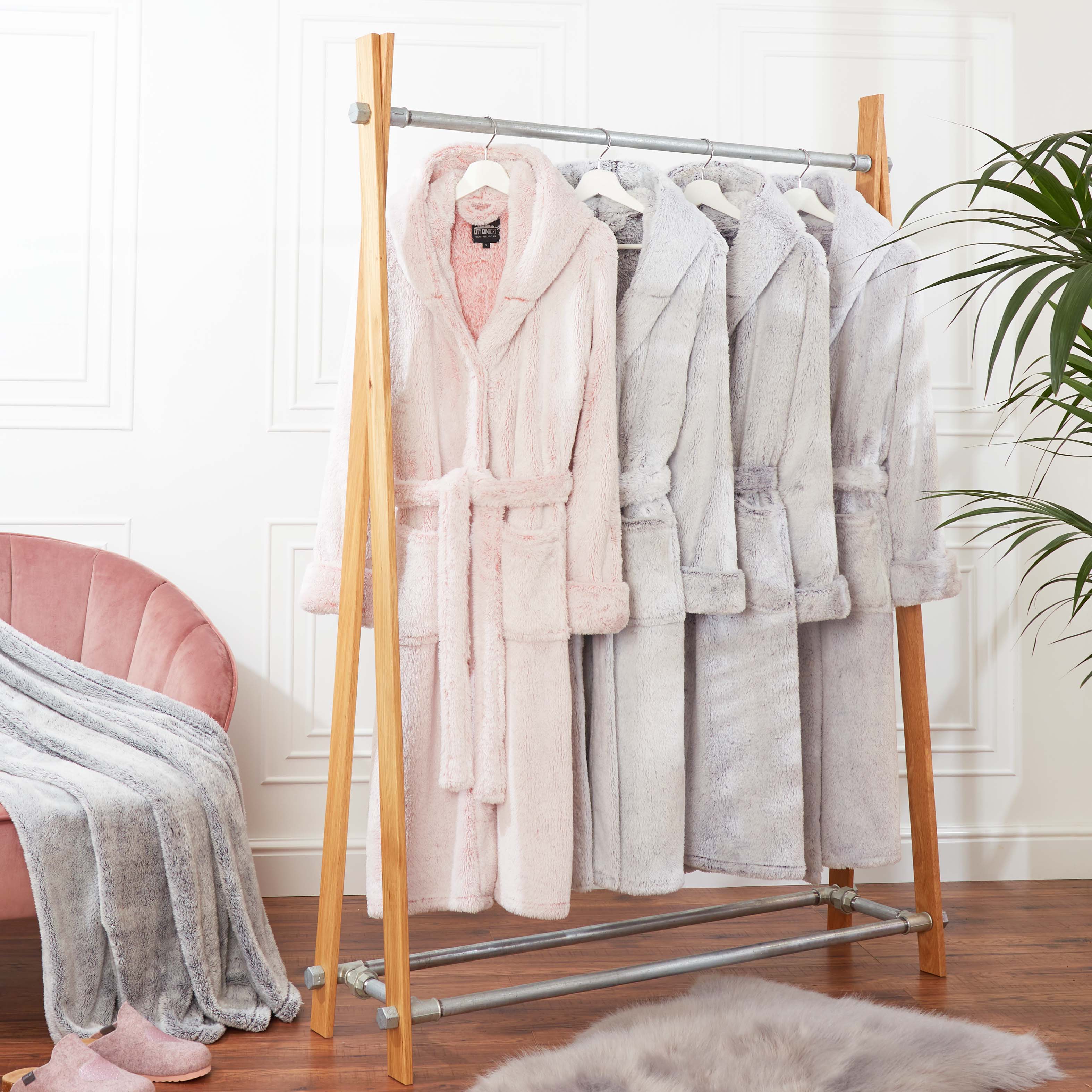 CityComfort Dressing Gown Women with Hood - Luxurious Fluffy Ladies Dressing Gown in Super Soft Fleece - Get Trend