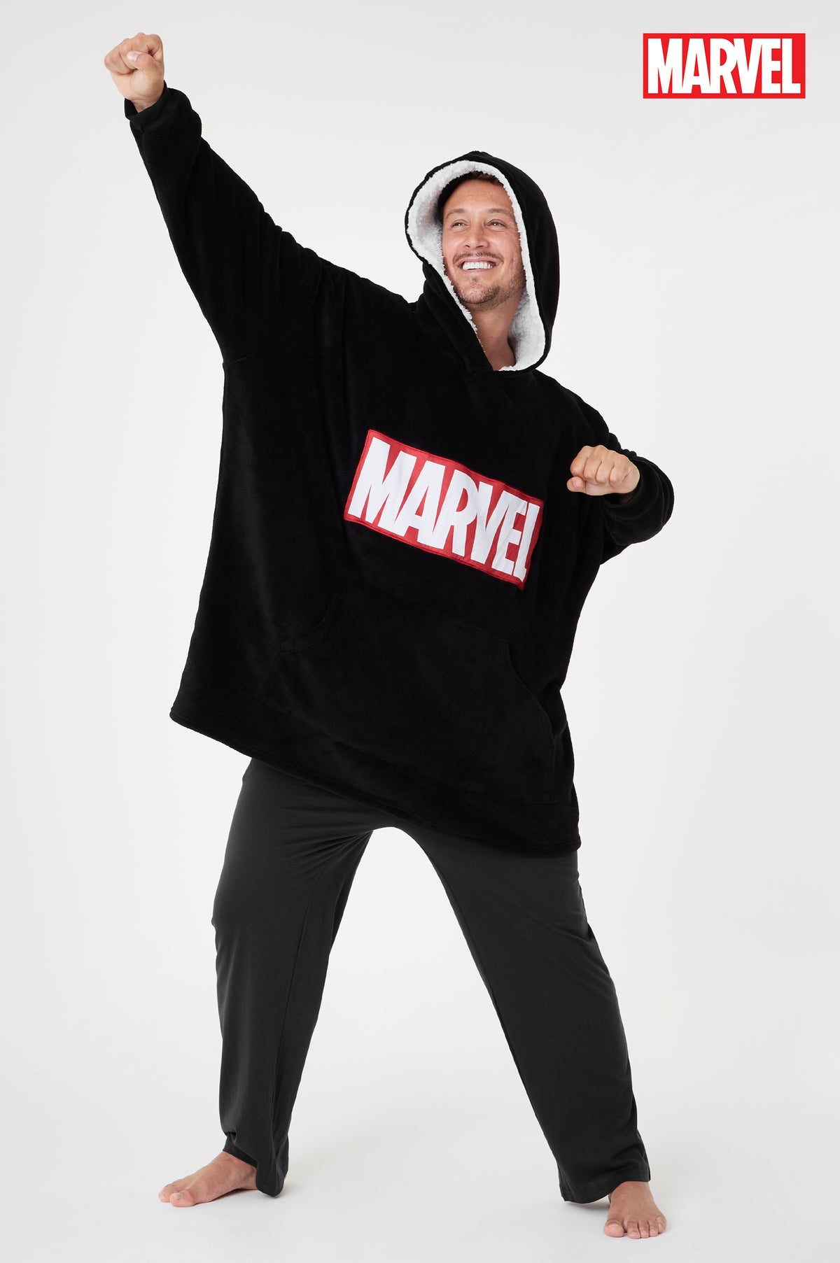 Black marvel hoodie deals