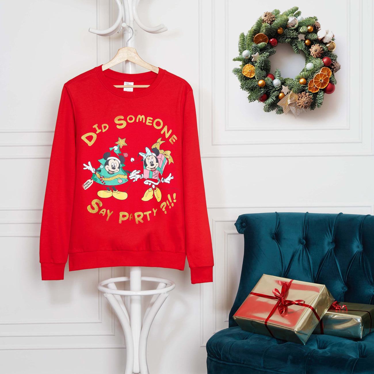 Disney christmas hotsell jumper womens